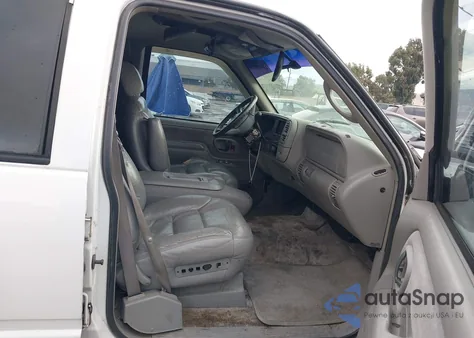 1999 Chevrolet Suburban 1500 Lt из США, поврежденный, VIN 1GNFK16R4XJ371464